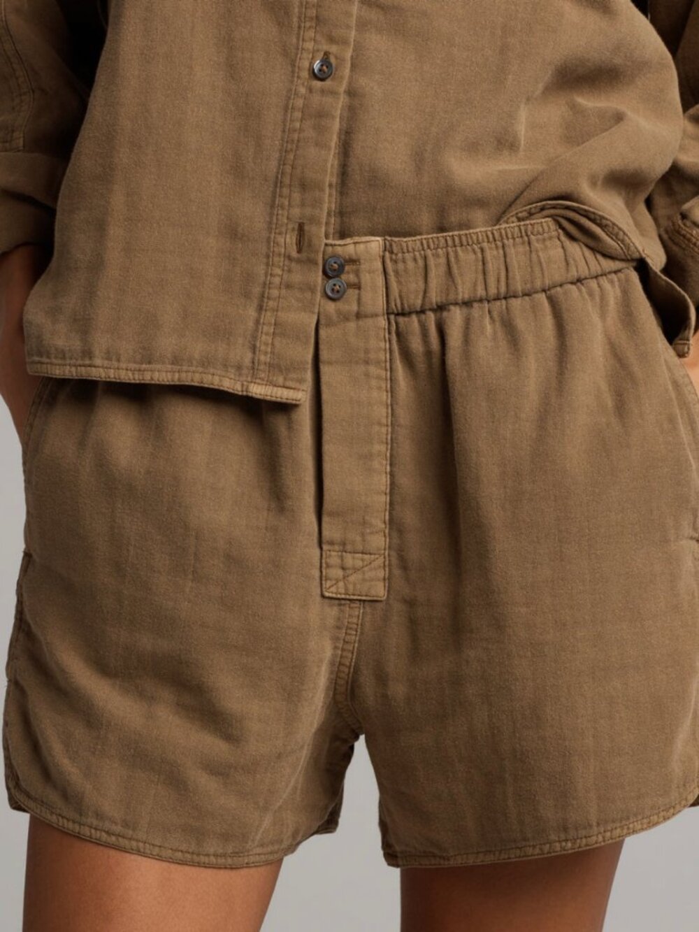 Rowan Women's Joan Shorts in Umber (Brown) Size Medium